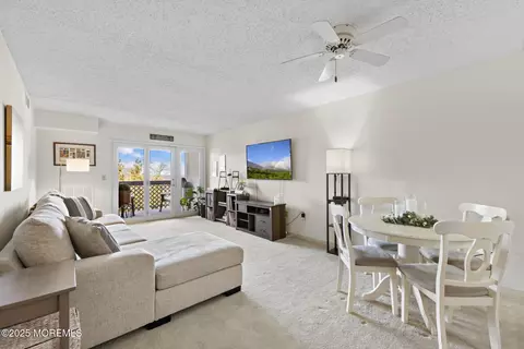 32 Center Ave #17, Atlantic Highlands, NJ 07716