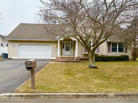 Exterior - 228 Sunset Dr, Forked River, NJ 08731 photo 2 of 3