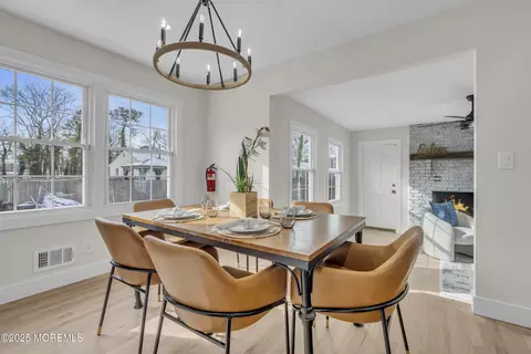 Dining - 549 Nicholas Rd, Brick, NJ 08724 photo 4 of 4