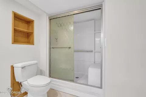 Bath - 549 Nicholas Rd, Brick, NJ 08724 photo 8 of 9