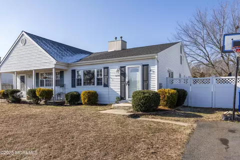 3290 Mystic Port Pl, Toms River, NJ 08753
