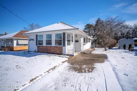 1943 Mount Juliano Ln, Toms River, NJ 08753