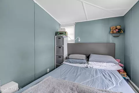 Bedroom - 128 Pinehurst Rd, Brick, NJ 08723 photo 1 of 4