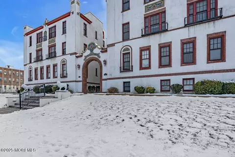 218 2nd Ave #204E, Asbury Park, NJ 07712