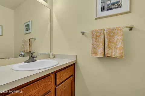 Bath - 39 Poplar Ct #C, Brielle, NJ 08730 photo 2 of 3