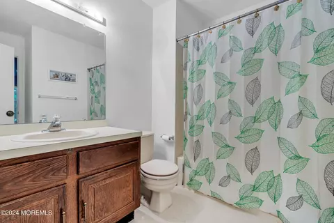 Bath - 39 Poplar Ct #C, Brielle, NJ 08730 photo 3 of 3