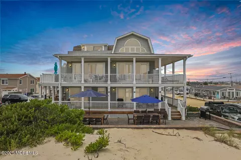 15 E Tuna Way #B, Lavallette, NJ 08735