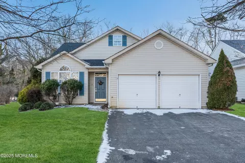 32 Morning Glory Ct, Brick, NJ 08724