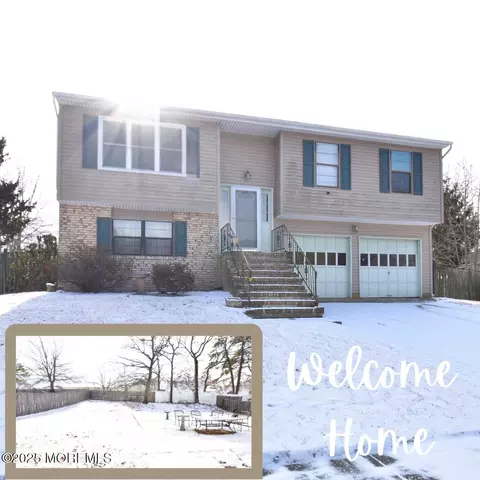 26 Forester Dr, Barnegat, NJ 08005