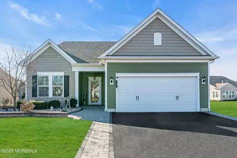 3 Sunnydale Ln, Manchester, NJ 08759