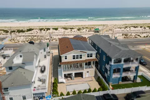 1005 N Ocean Ave, Seaside Park, NJ 08752