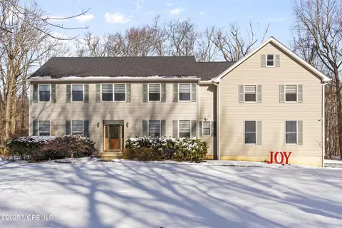 3 Penny Ln, Lincroft, NJ 07738