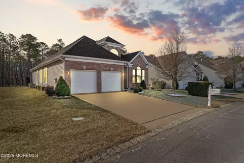 49 Harvey Cedar Way, Waretown, NJ 08758