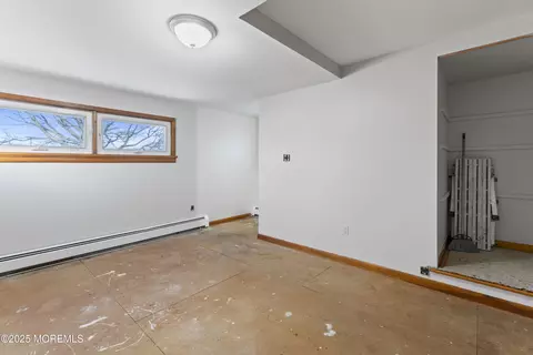 Bedroom - 70 Central Ave, Sewaren, NJ 07077 photo 2 of 3