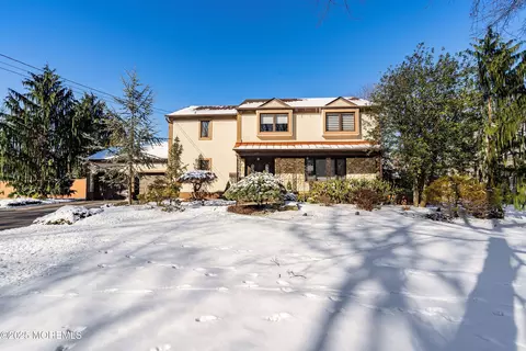 225 Twin Oaks Ter, Westfield, NJ 07090