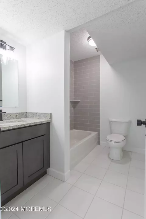 62 Diane Dr, Tinton Falls, NJ 07753