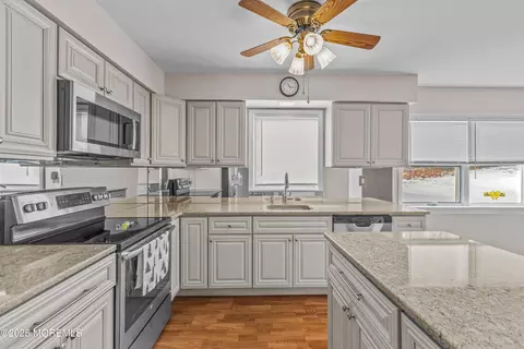 21 Robinson Rd, Brick, NJ 08724 photo 19