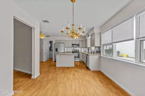21 Robinson Rd, Brick, NJ 08724 photo 14