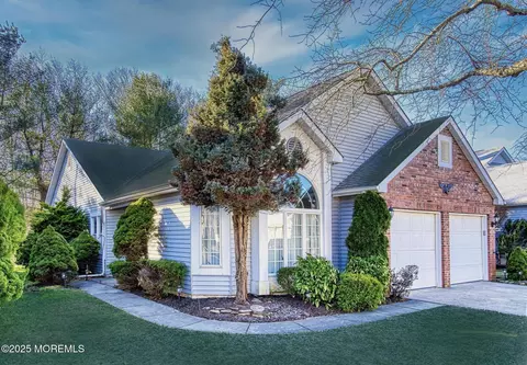 1770 Sweetbay Dr, Toms River, NJ 08755