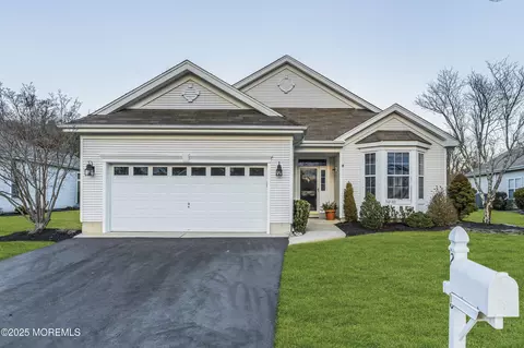 2550 Collier Rd, Manasquan, NJ 08736