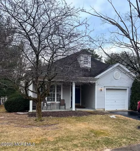 2 April Springs Ct, Lakewood, NJ 08701