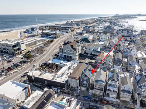 6 New St, Sea Bright, NJ 07760
