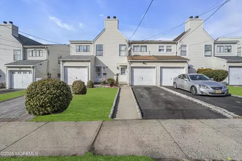 43 Erie St, Elizabeth Port, NJ 07206