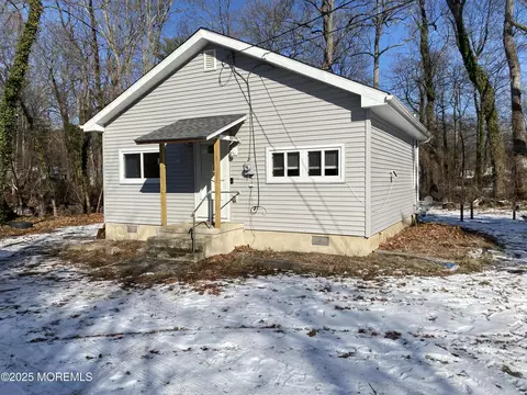 1 Circle Dr #B, Browns Mills, NJ 08015