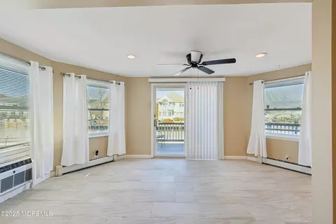 Living - 36 Commodore Dr, Brick, NJ 08723 photo 4 of 4