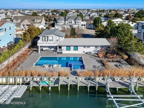 187 Nautilus Dr, Long Beach Township, NJ 08008