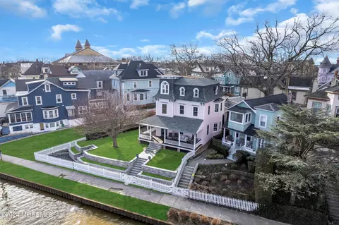 92 Lake Ave, Ocean Grove, NJ 07756