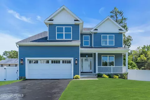 6 Melinda Ct, Bayville, NJ 08721