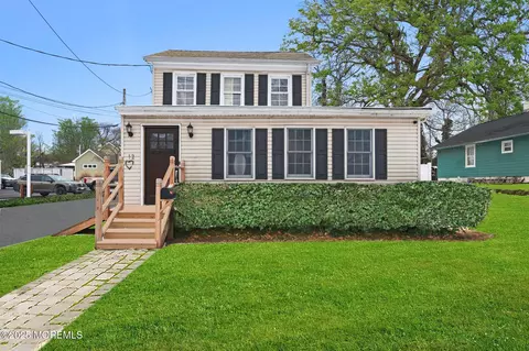 12 Main St, Oceanport, NJ 07757
