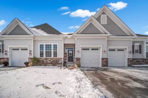 32 Belmont Rd, Plumsted, NJ 08533