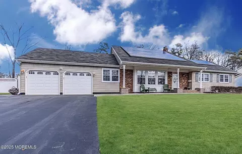 56 Old Bridge Dr, Howell, NJ 07731