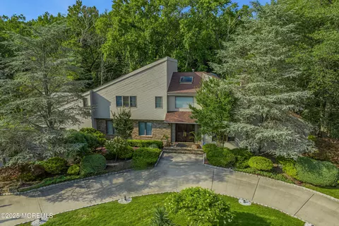 35 Shadow Lawn Dr, Oakhurst, NJ 07755