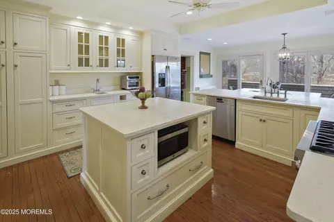 Kitchen - 43 Rumson Rd, Rumson, NJ 07760 photo 3 of 5