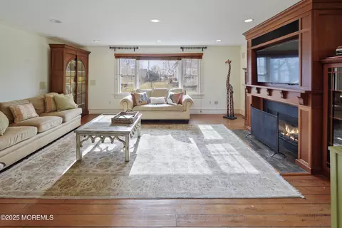 Living - 43 Rumson Rd, Rumson, NJ 07760 photo 1 of 2