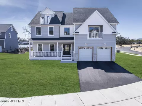 302 Reef Ct, Forked River, NJ 08731