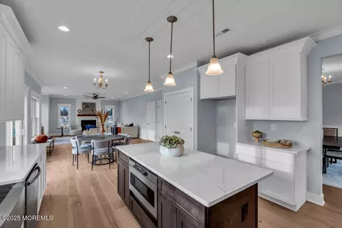 302 Reef Ct, Forked River, NJ 08731 photo 14