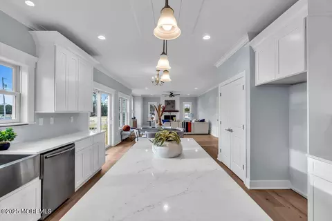 302 Reef Ct, Forked River, NJ 08731 photo 11
