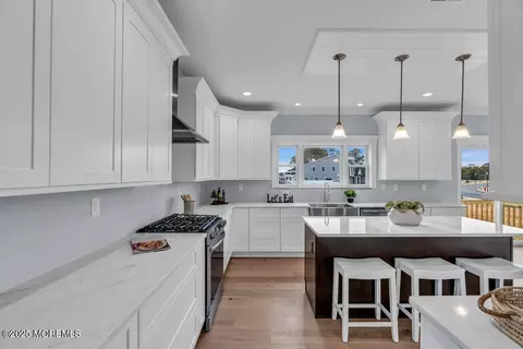 302 Reef Ct, Forked River, NJ 08731 photo 9