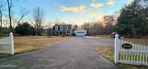 4005 Herbertsville Rd, Allenwood, NJ 08720