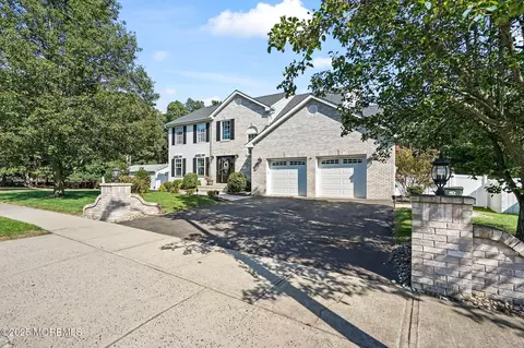24 Mount Ranier Dr, Howell, NJ 07731