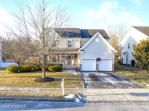 69 Freedom Hills Dr, Barnegat, NJ 08005