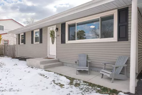 Exterior - 332 Maple Rd, Mount Laurel, NJ 08054 photo 1 of 2