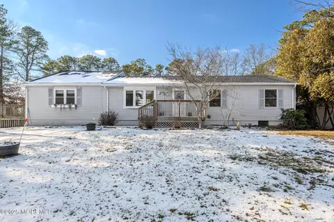322 Grand Central Pkwy, Bayville, NJ 08721