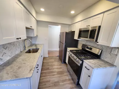 58 Stonehurst Blvd #D, Freehold, NJ 07728