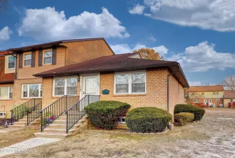 394 Flora Ct, Brick, NJ 08724
