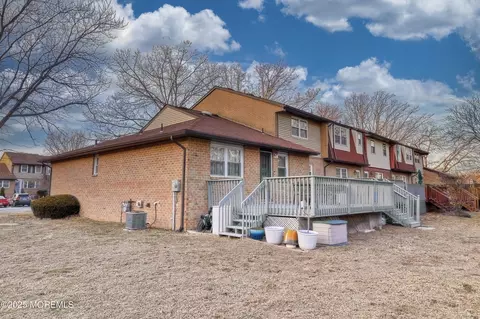 Exterior - 394 Flora Ct, Brick, NJ 08724 photo 3 of 3